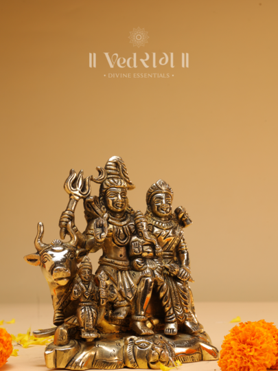 Brass Shiv Parivaar Idol | Lord Shiva, Parvati & Ganesha Statue | Divine Family Murti | Spiritual Brass Sculpture | Gold Finish Shiva Family Statue | Home & Office Decor | Height - 12 cm, Weight - 1.5 kg